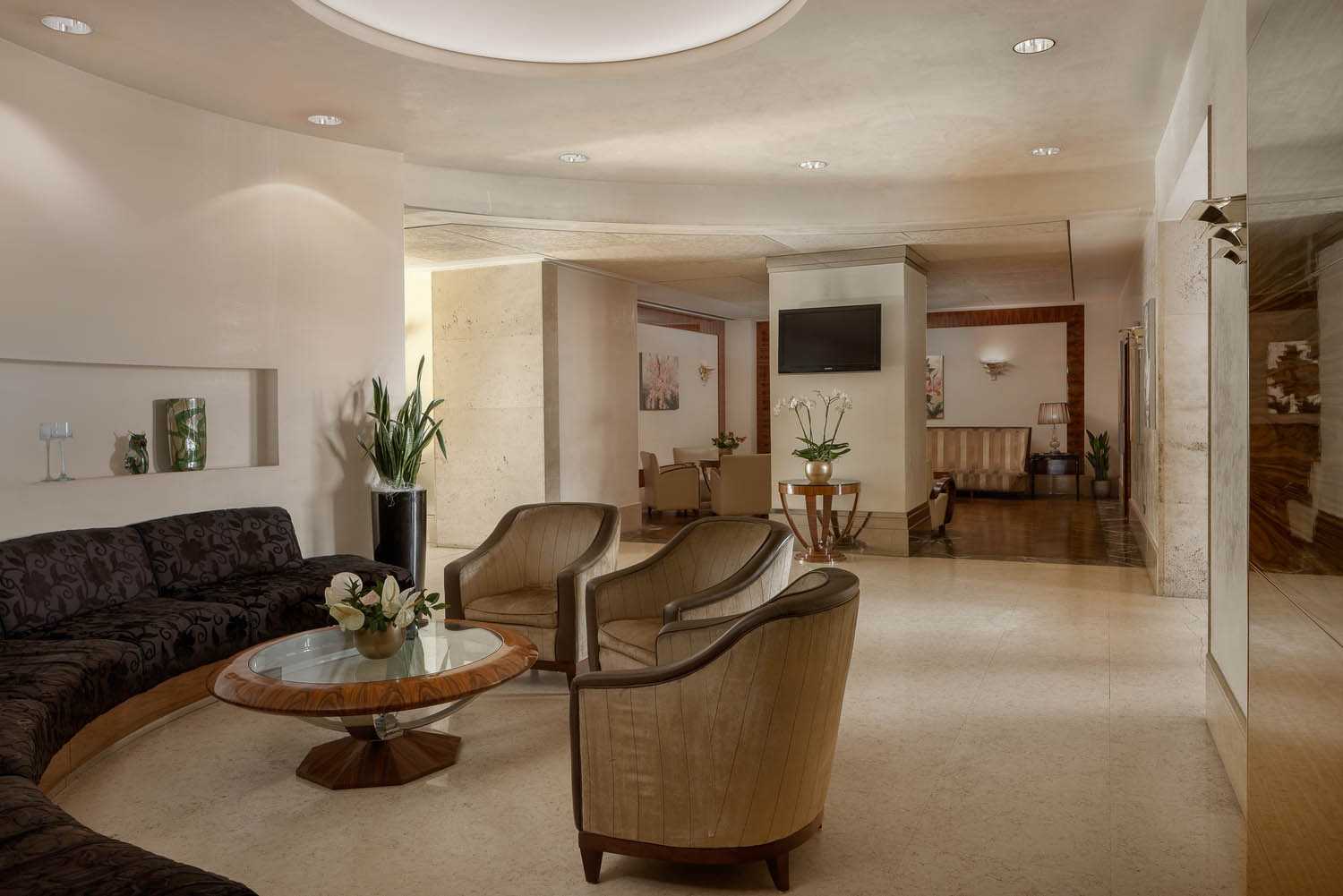 UNA HOTELS Decò Roma - Hall