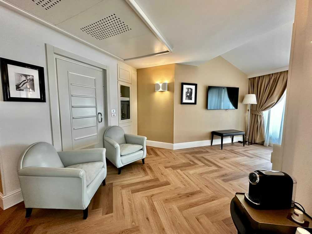 MAISON MILANO - 