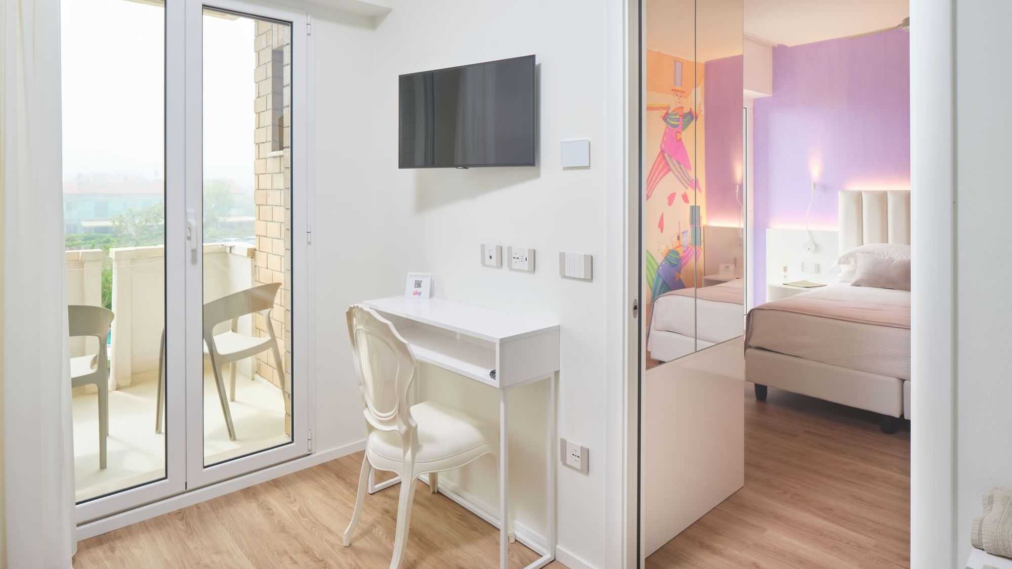Top Comfort Circus Room