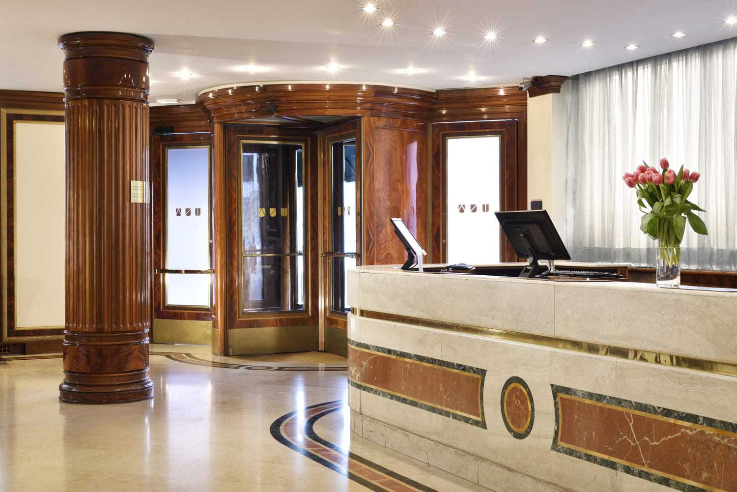UNA HOTELS Scandinavia Milano - Reception