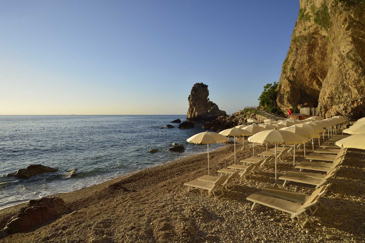 UNA HOTELS Capotaormina - Private Beach