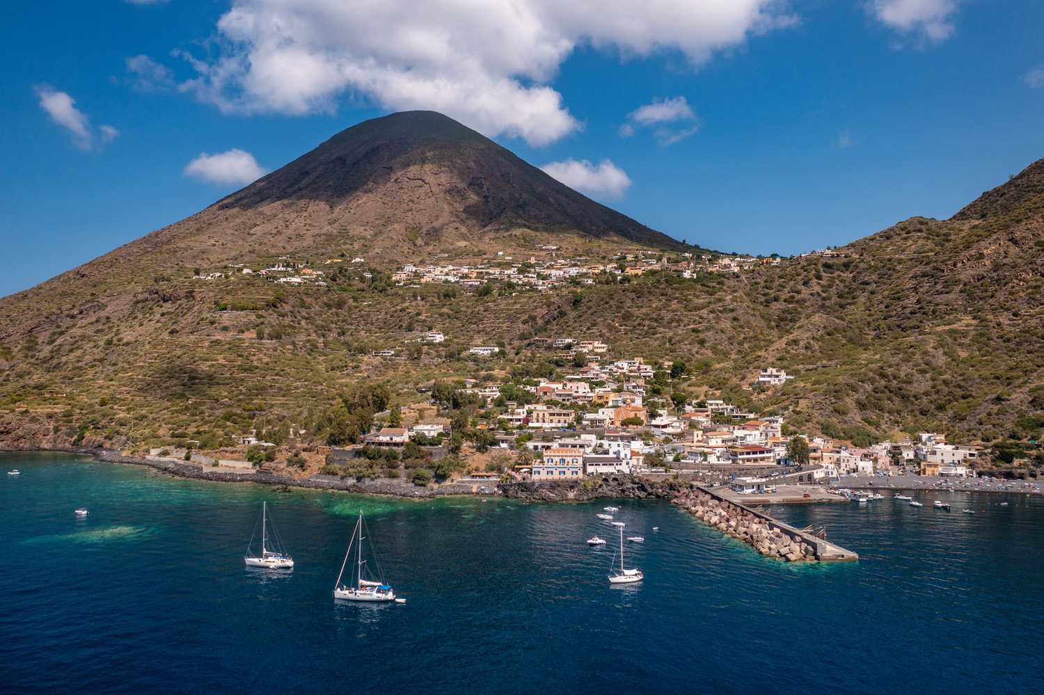 L’Ariana Isole Eolie | UNA Esperienze - Seaside View