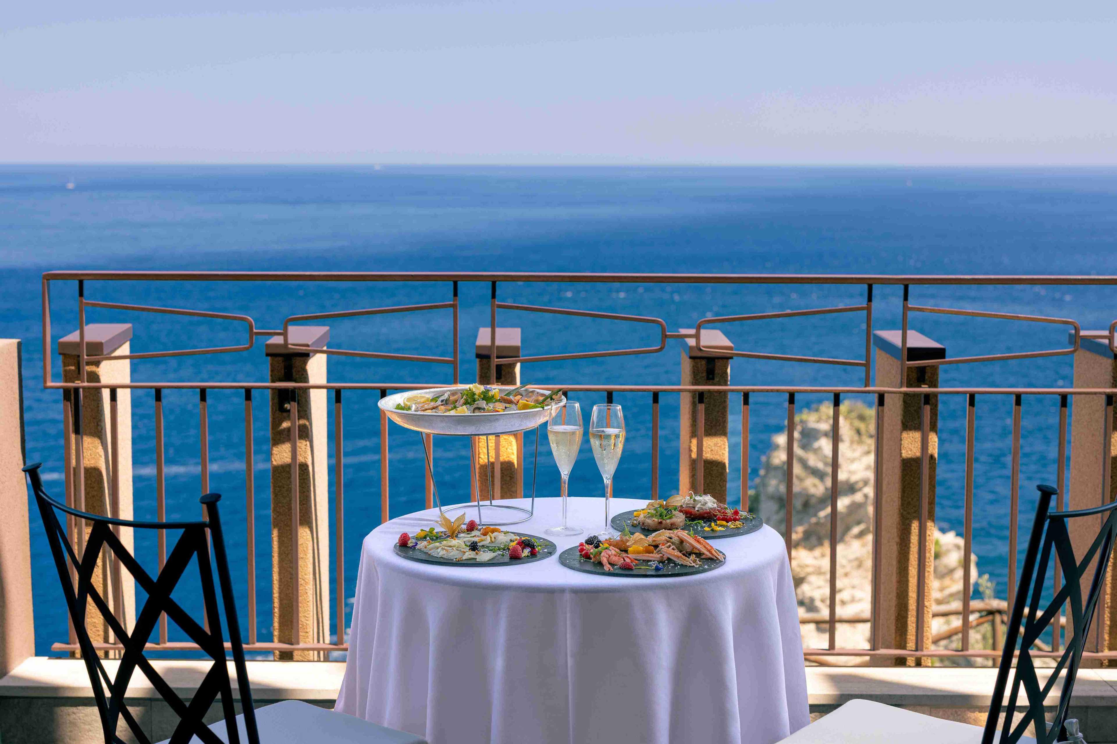 Premium Sea View Room