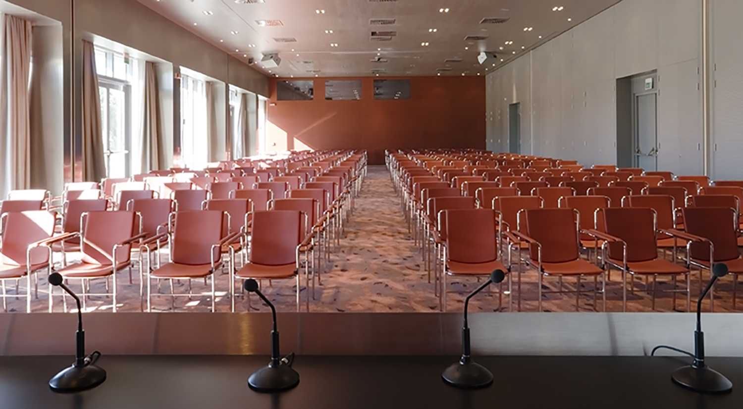 UNA HOTELS T Hotel Cagliari - Meeting Room