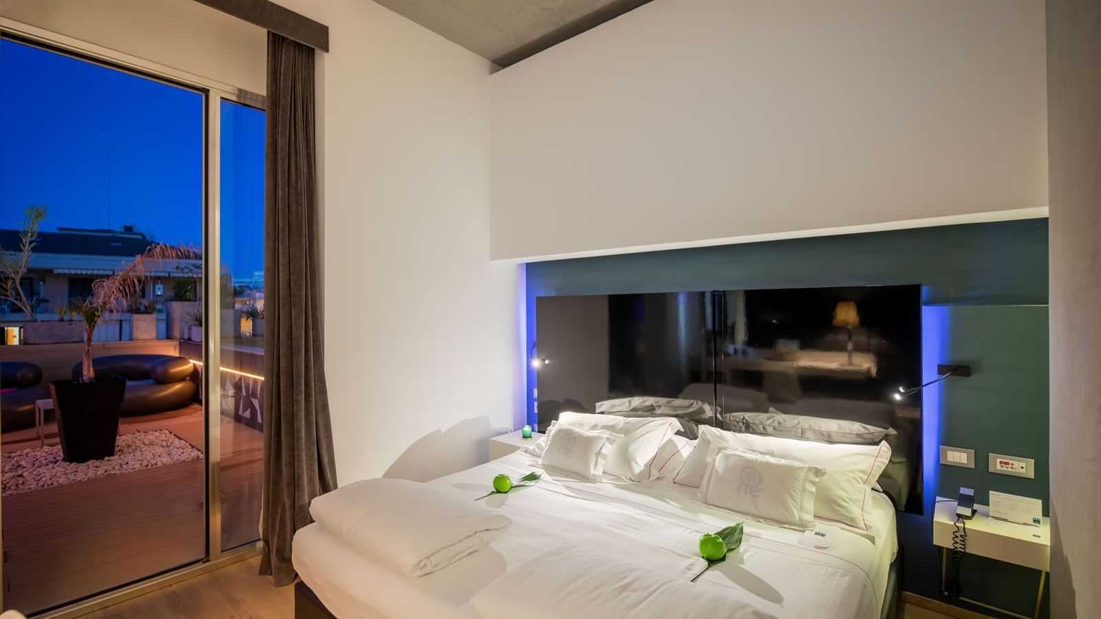 Camera Executive Deluxe