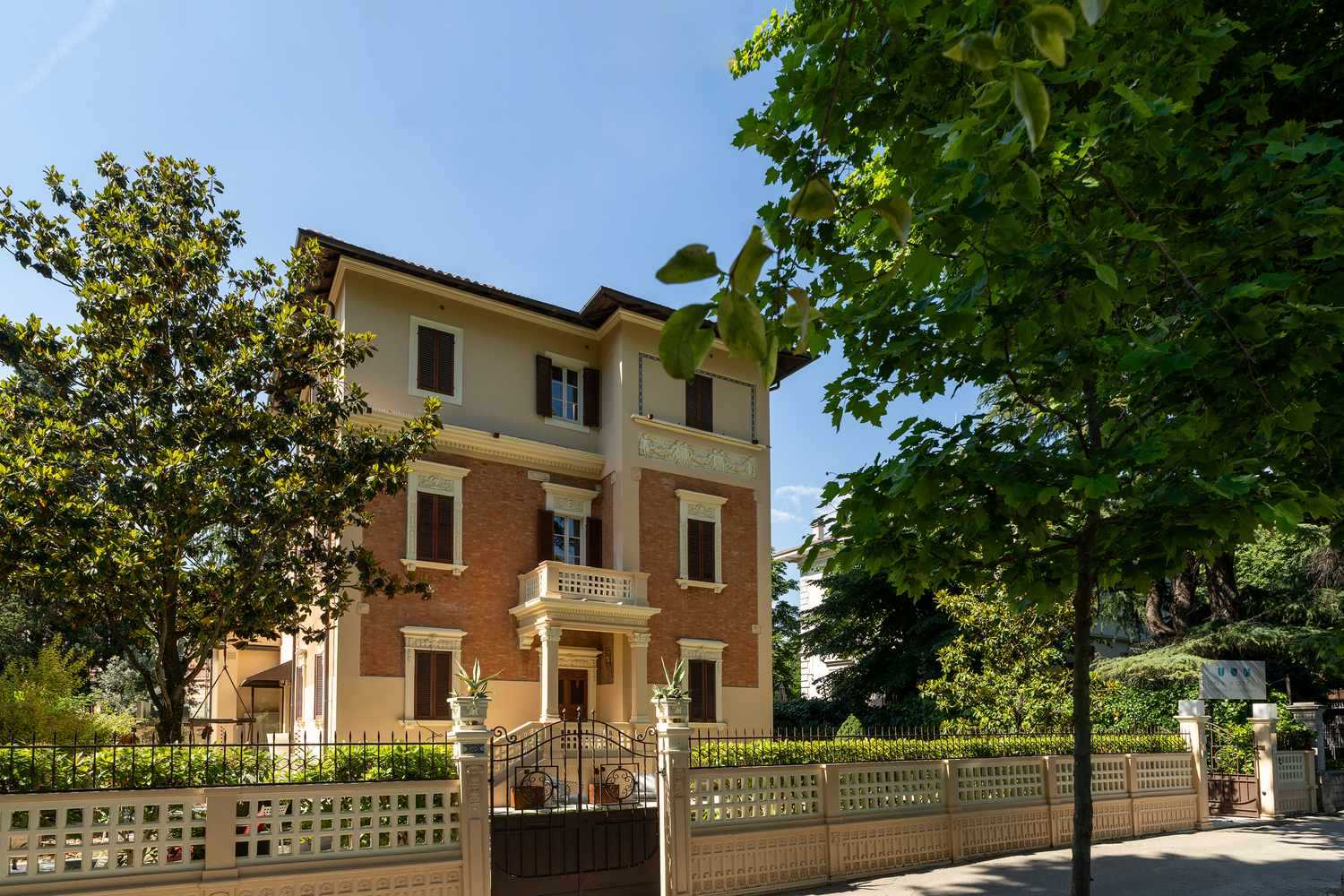 UNA HOTELS Villa dei Platani Foligno