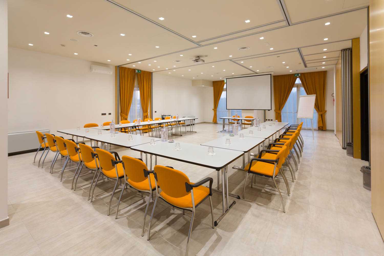 UNA HOTELS Hotel Cesena Nord - Meeting Room