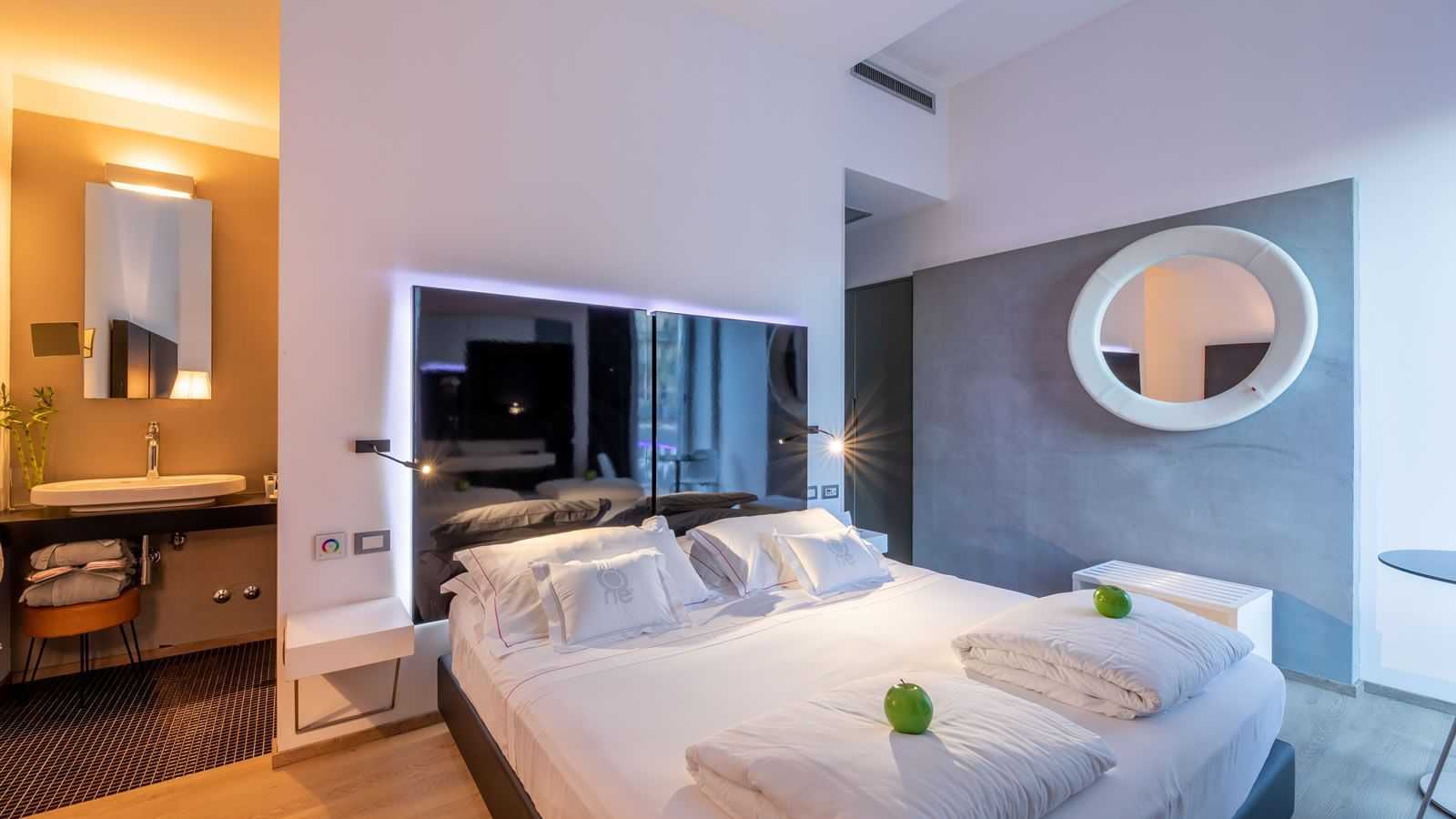 Camera Executive Deluxe