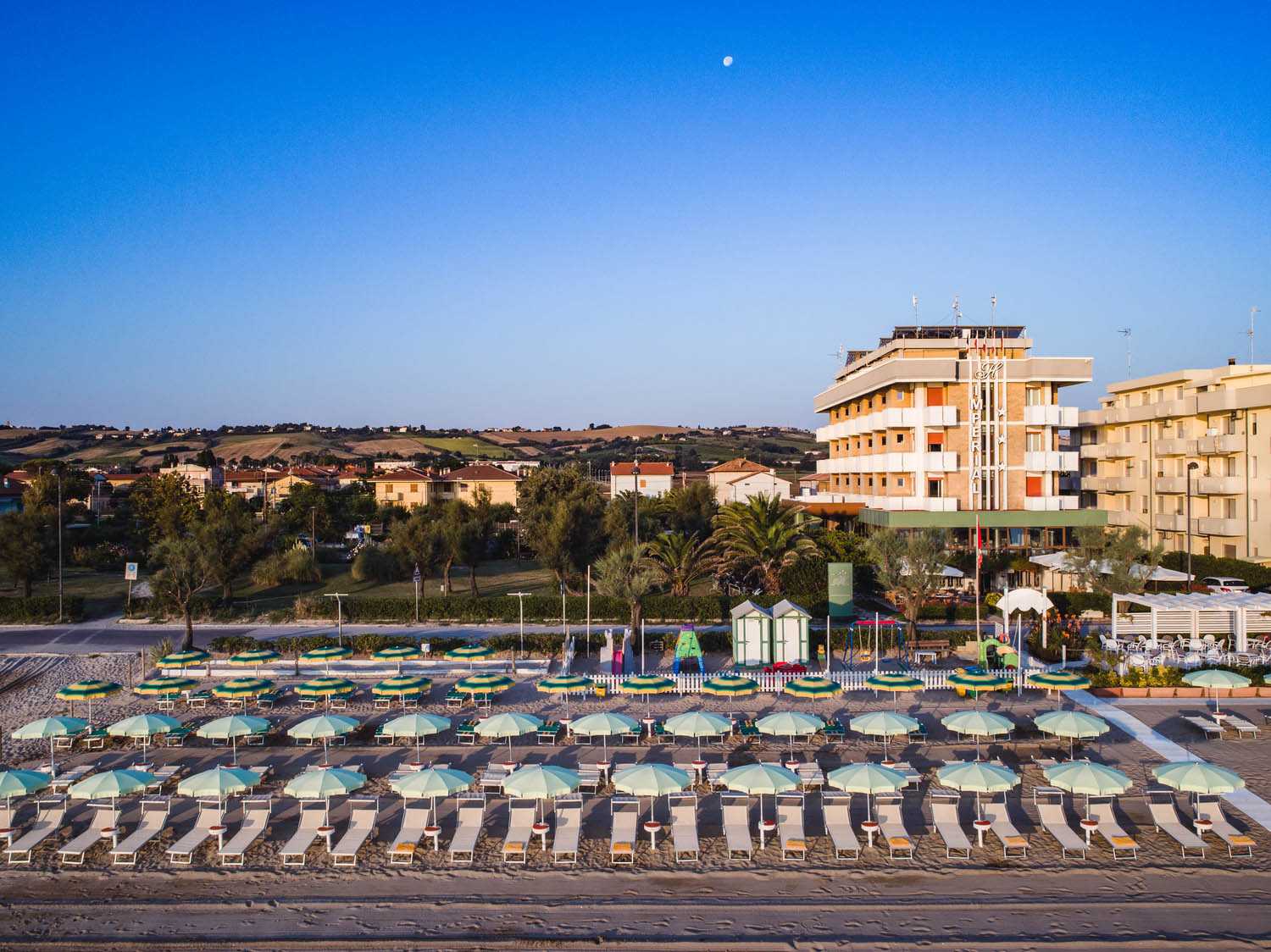 UNA HOTELS Imperial Beach Hotel Fano - Private Beach