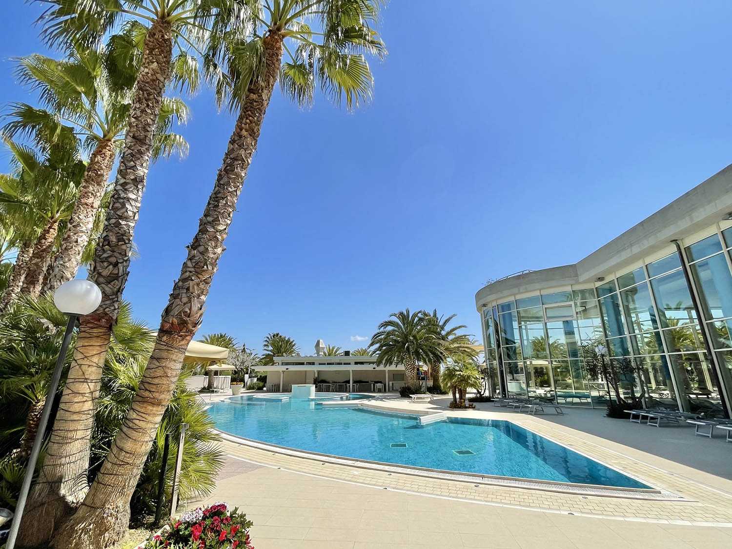 UNA HOTELS MH Matera - Swimming Pool