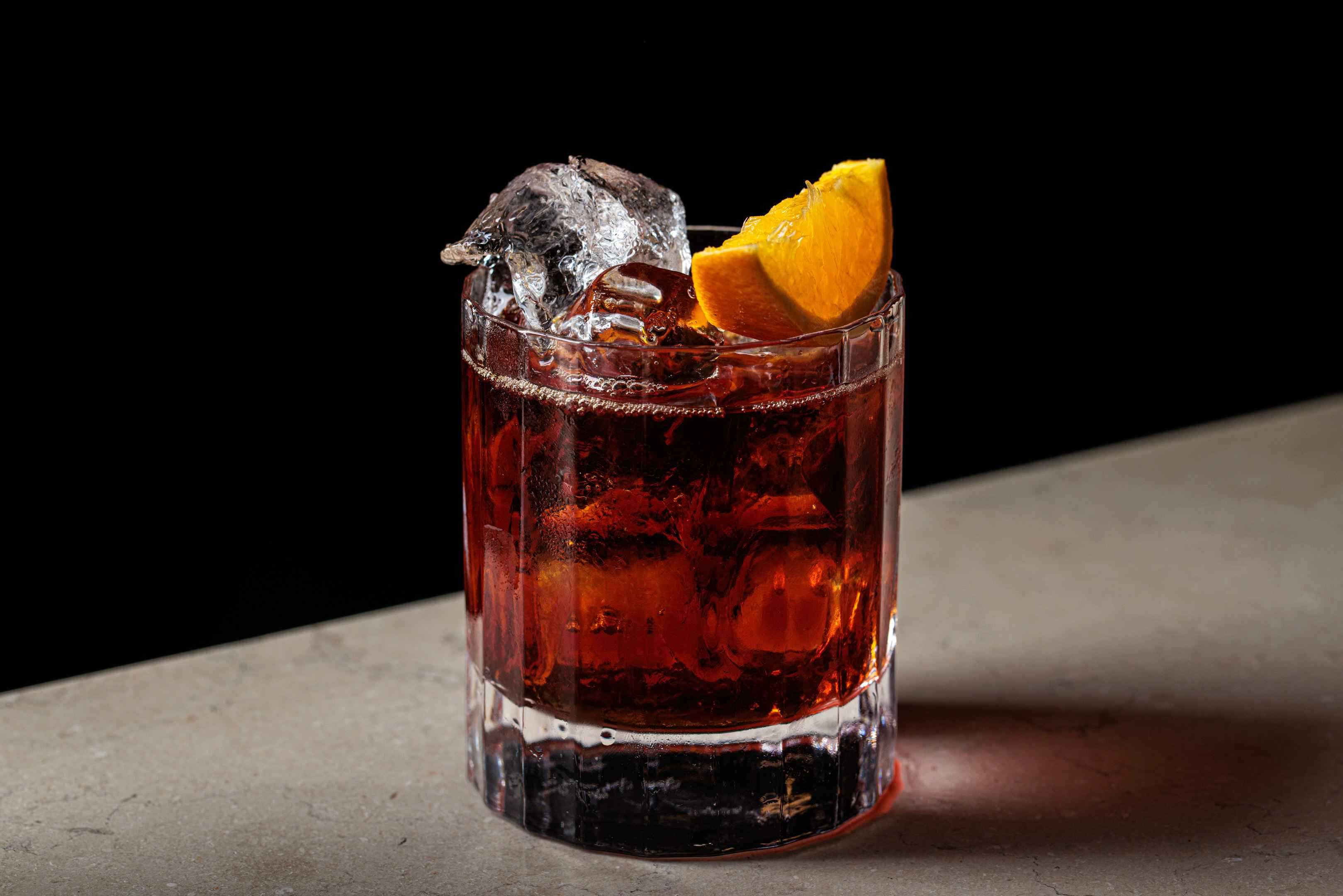 L'Emiliano Bar & Restaurant - Bar