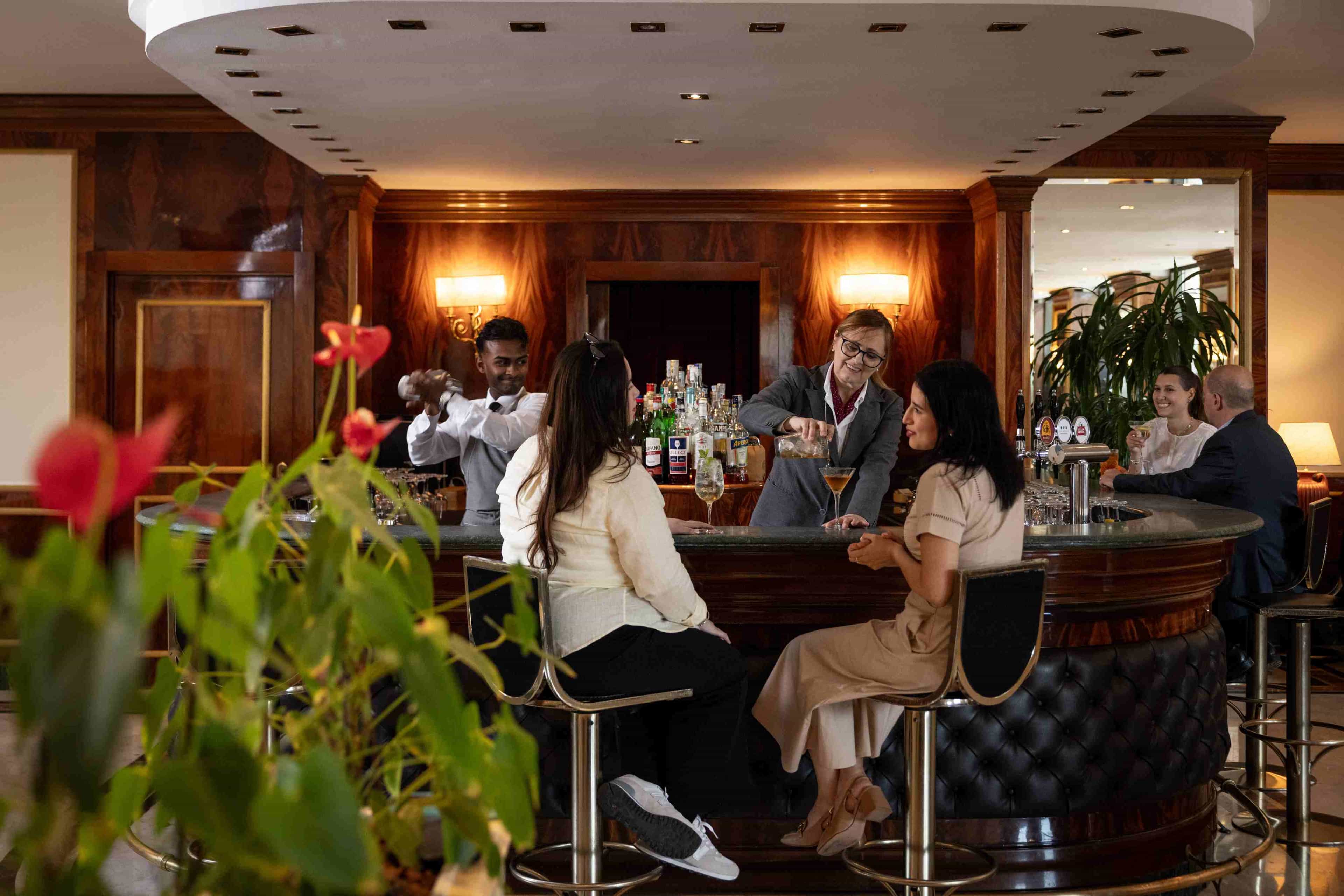 IL Giardino Bar & Restaurant - Bar
