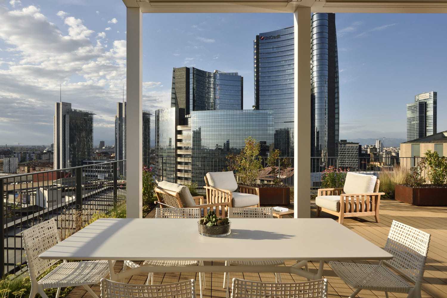 Alpi / Porta Nuova Penthouse Suite