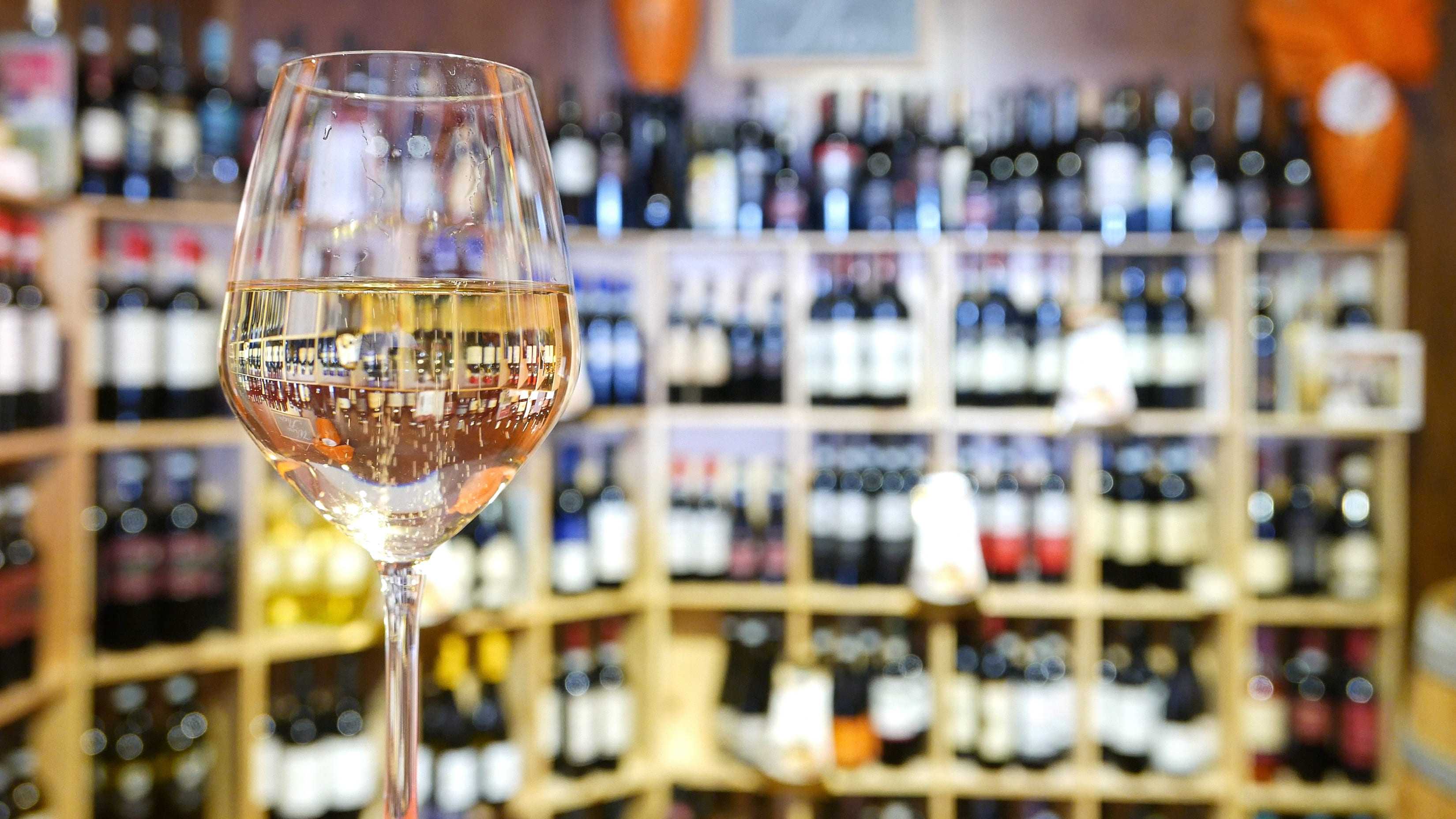 Hotel L’Ariana Isole Eolie | UNA Esperienze - Degustazione di vini
