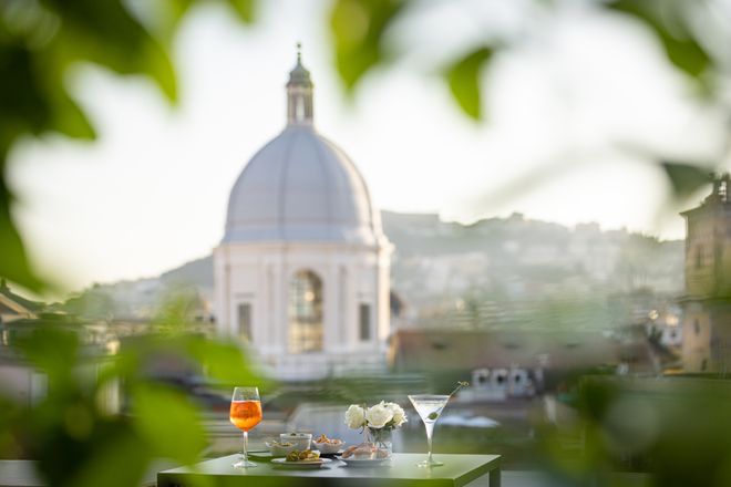 Aperitivo in Terrazza All'una Hotels Napoli (1) (2)