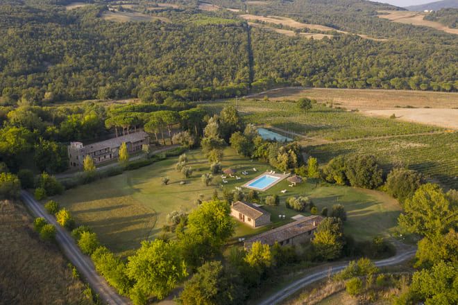 Esterno Della Tenuta Monterufoli Wine Country (1) (3)