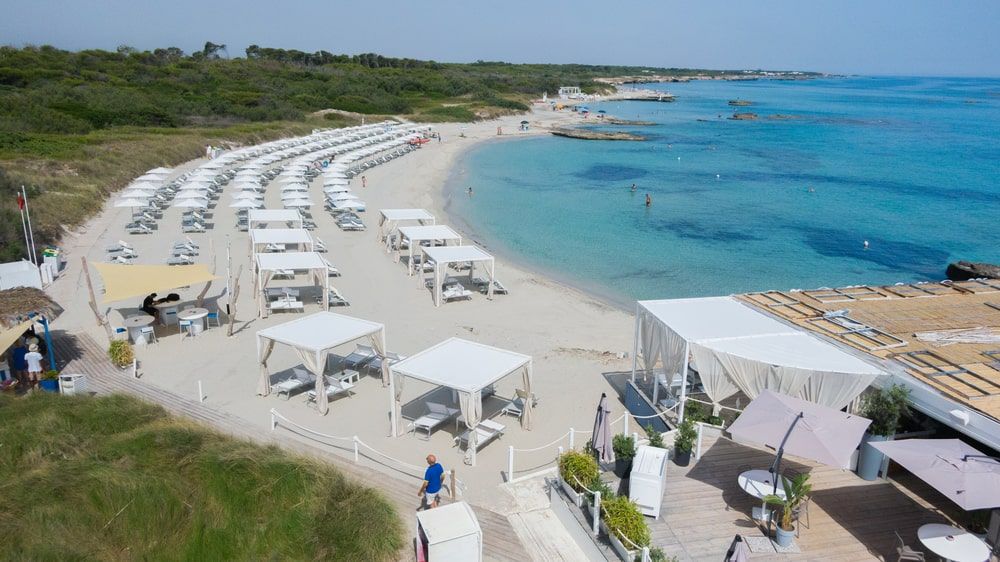 Ue Posia Retreat Spa Salento Mora Mora Beach Club Beach 2 1000x562 65960dee D7c6 41f9 9ec4 9677ce7c9b98 Min