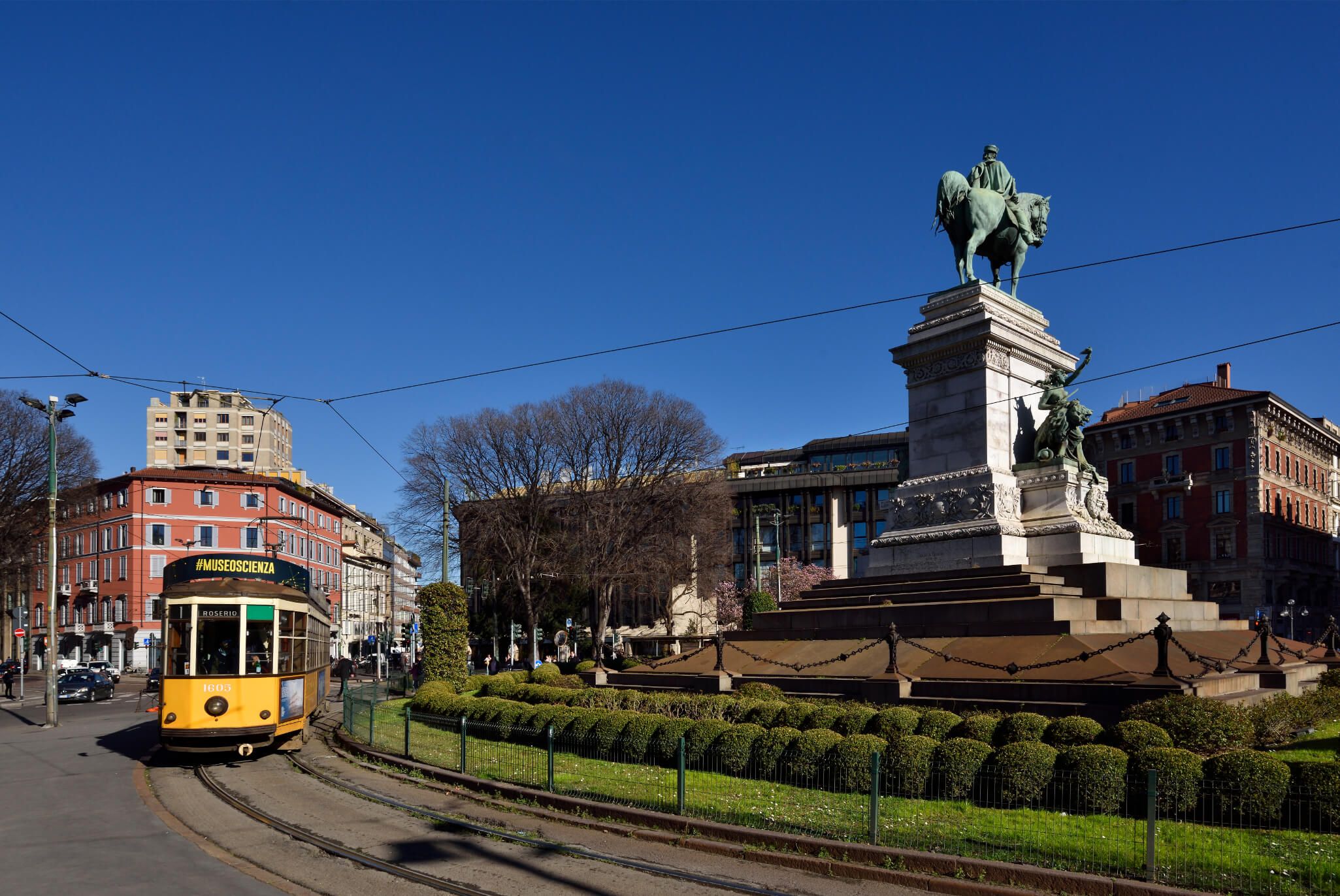 10. Milano