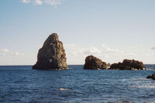 Faraglioni Di Aci Trezza
