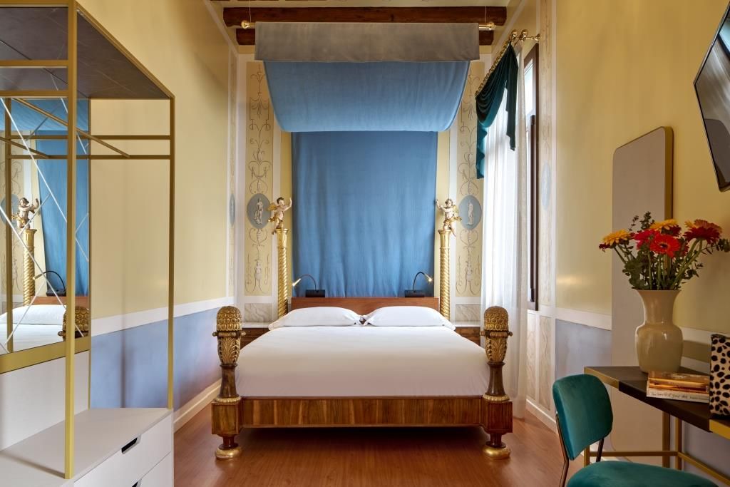 Uh Ala Venezia Deluxe Room 7