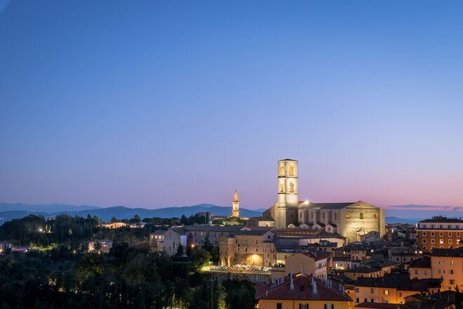 Vista Panoramica Del Centro Di Perugia Al Tramonto
